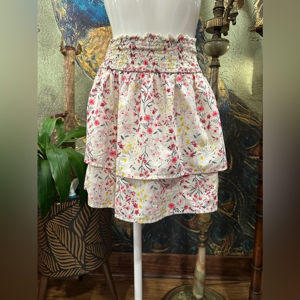 Dizzy Lizzy Floral Print Smocked Mini Skirt Beige Small